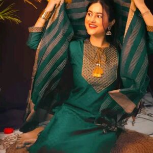 Trendy Fashionable Women Kurta Sets