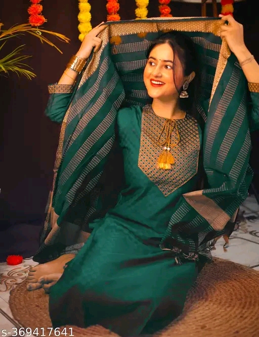 Trendy Fashionable Women Kurta Sets