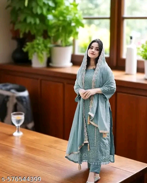 Silk Women Kurti With Dupatta & Bottomwear - Image 3