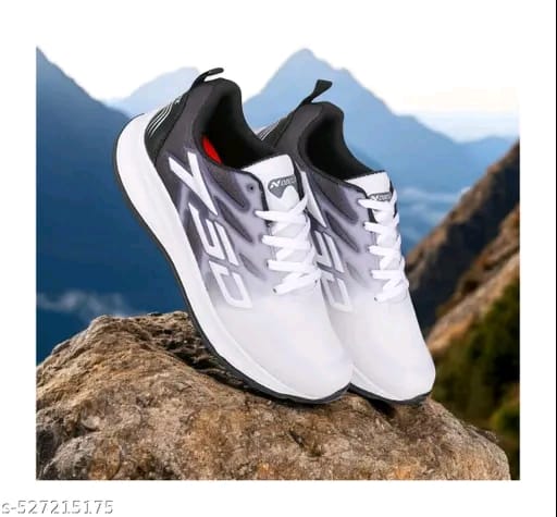 Unique Attractive Men Sports Shoes