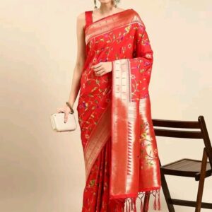 Women Banita Refined Sarees