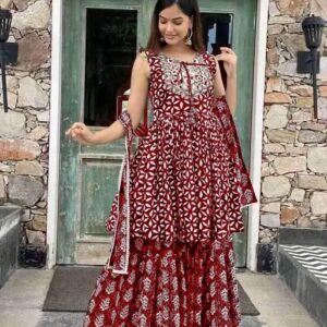 Fashionable Women Dupatta Sets