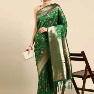 Women Banita Refined Sarees