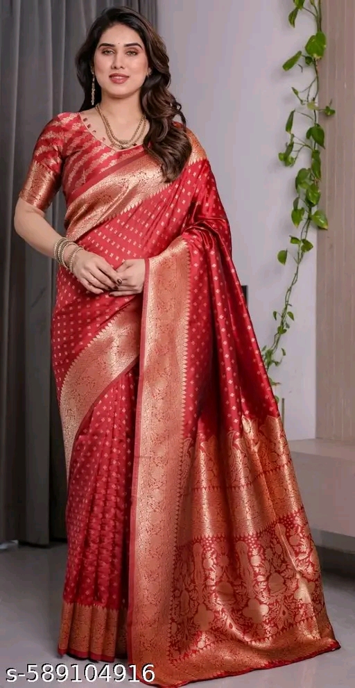 Women Aagyeyi Refined Sarees