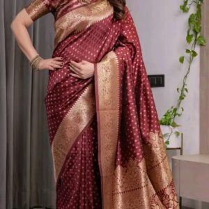 Women Aagyeyi Refined Sarees