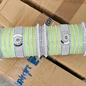 Elite Chic Bracelet & Bangles
