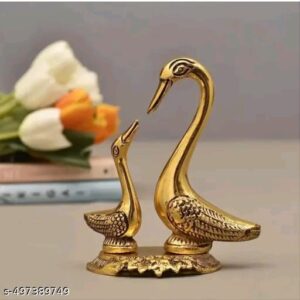 Alluring Showpieces & Collectibles