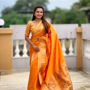 Women Banita Attractive Sarees