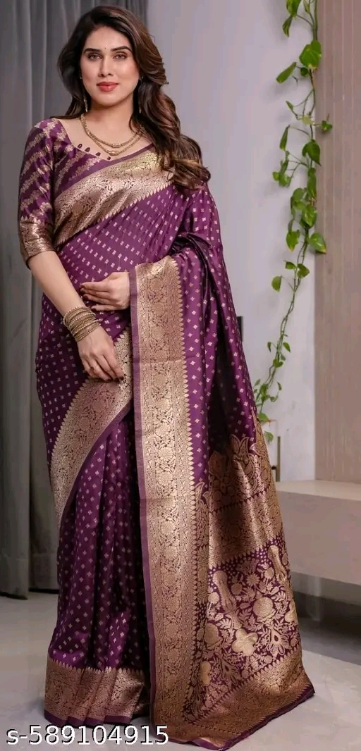 Women Aagyeyi Refined Sarees