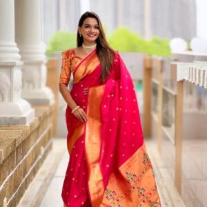 Women Banita Attractive Sarees