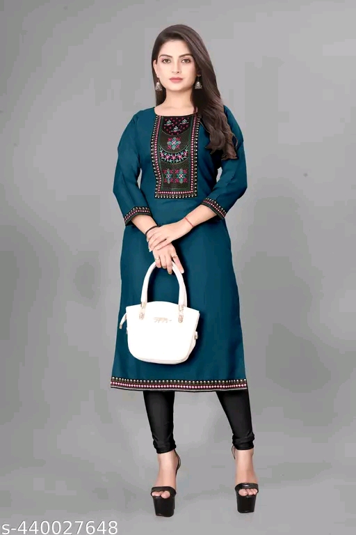 Aagam Fashionable Kurtis - Image 3