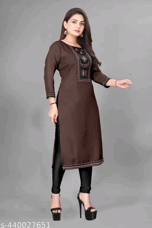 Aagam Fashionable Kurtis - Image 3