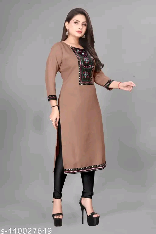 Aagam Fashionable Kurtis - Image 3