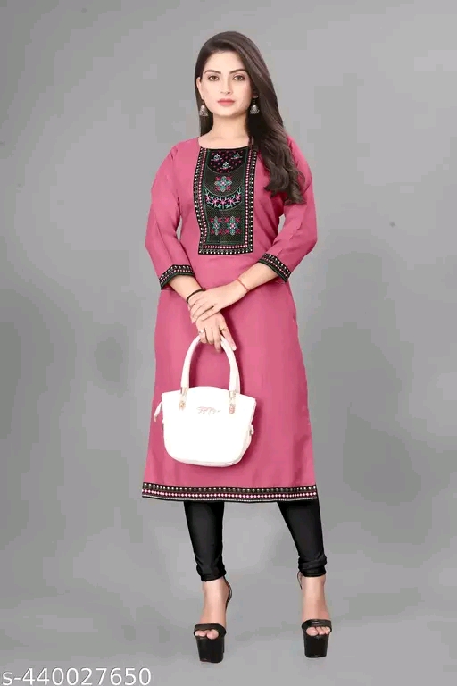 Aagam Fashionable Kurtis - Image 3