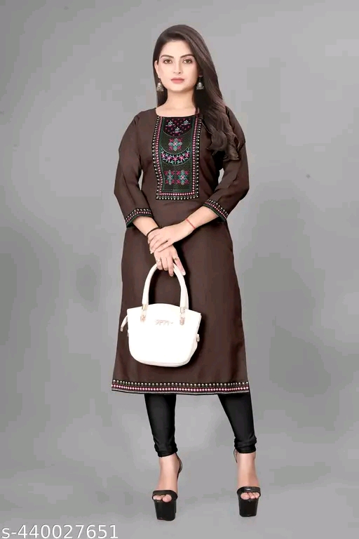 Aagam Fashionable Kurtis - Image 2